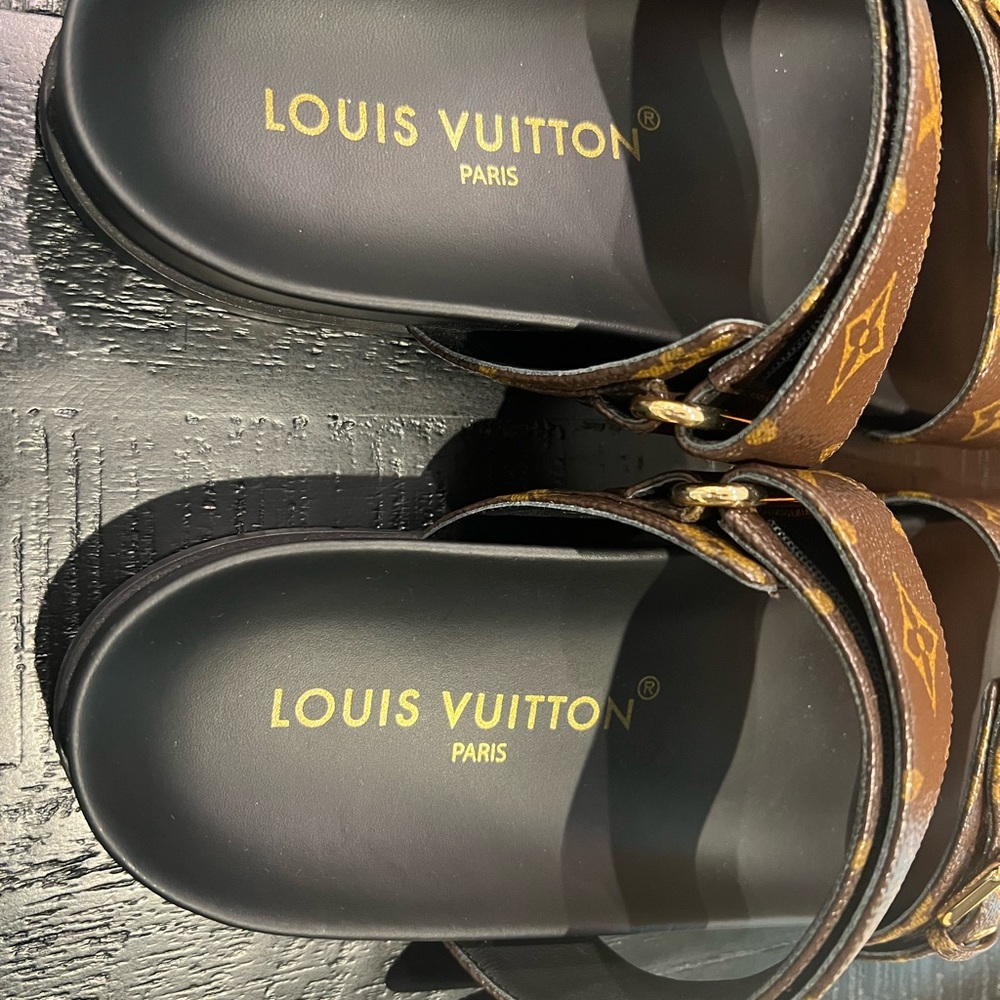 Louis Vuitton Bom Dia Flat Comfort Mule - Picture 2 of 9